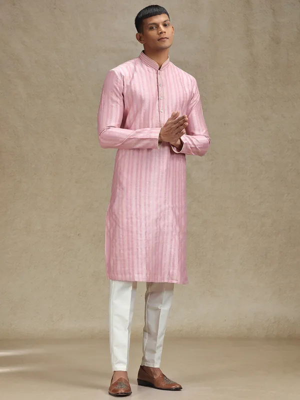 Pink kurta pajama in textured stripe pattern