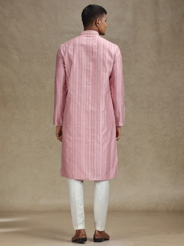 Pink kurta pajama in textured stripe pattern