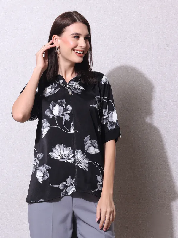 Pink Nine floral printed black shirt