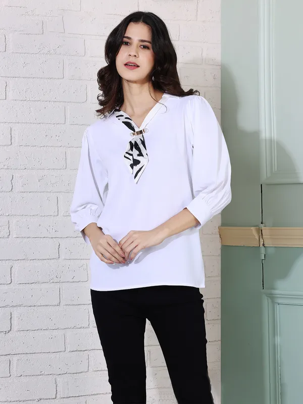 PINK NINE plain white top