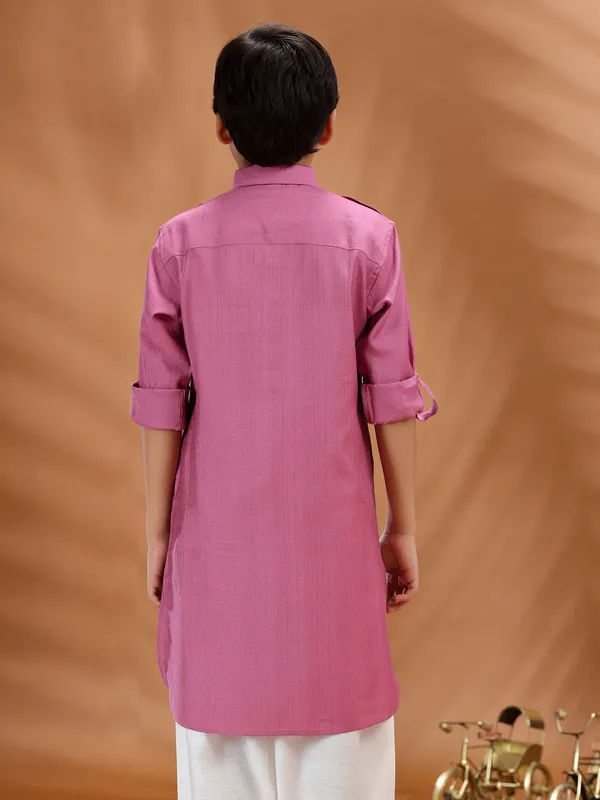 Pink plain cotton kurta for cultural moments