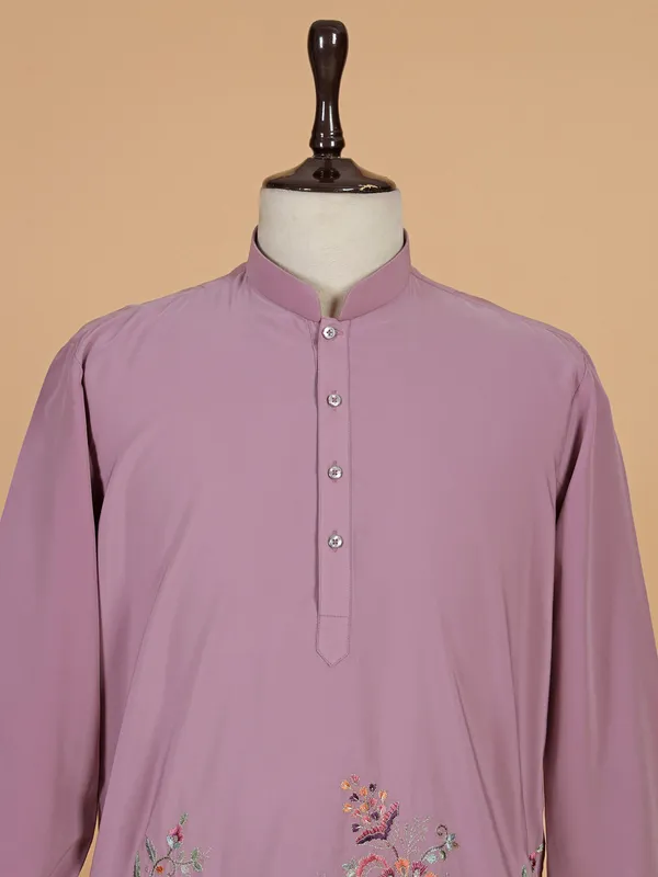 Pink plain kurta suit in satin for men