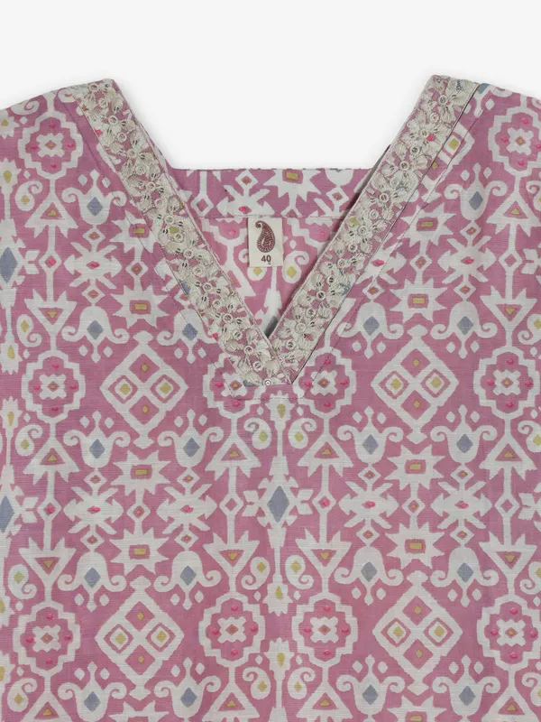 Pink printed cotton kurti for casual wear
