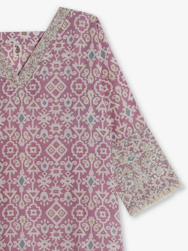 Pink printed cotton kurti for casual wear