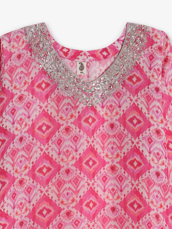 Pink printed cotton kurti for daily wear