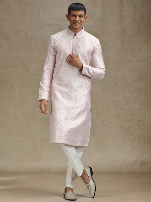 Pink serene kurta pajama set in zari work