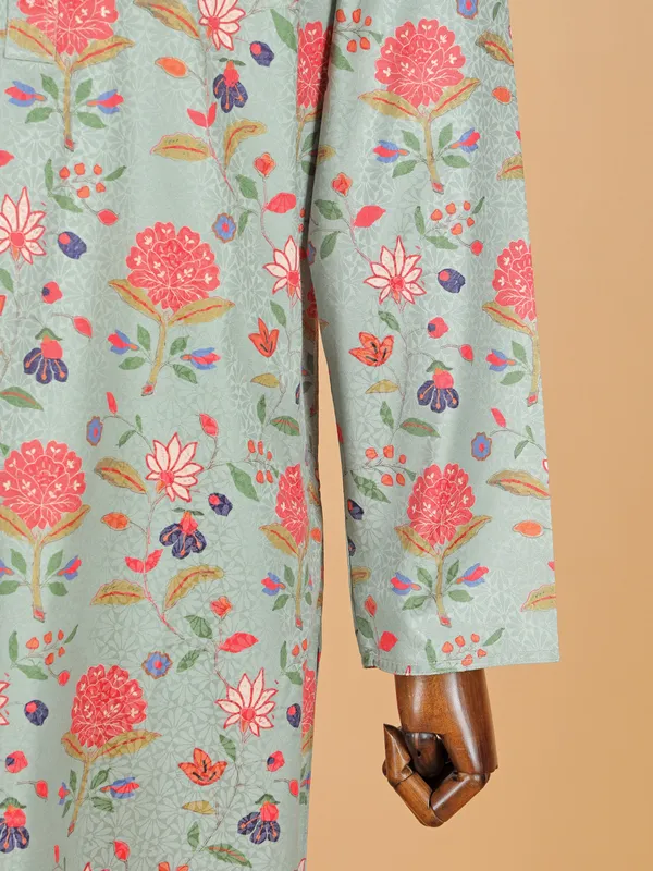 Pink silk kurta suit with print for festive