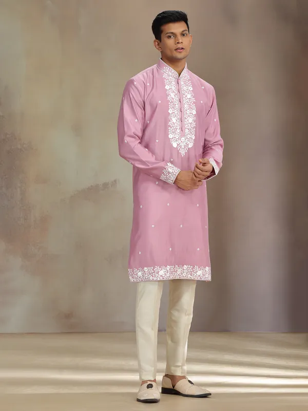 Pink jaquard silk kurta suit with thread embroidery