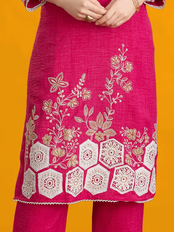 Pink silk pant set with thread and embroidery