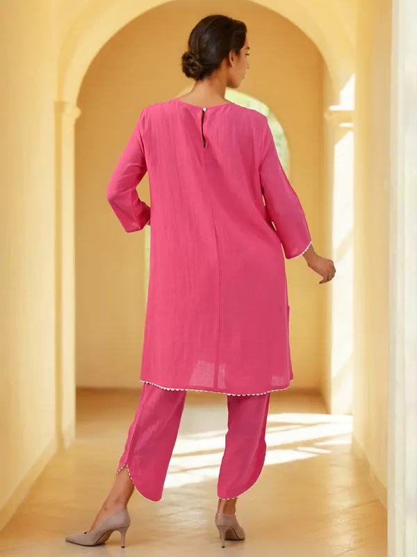 Pink women co ord set in cotton