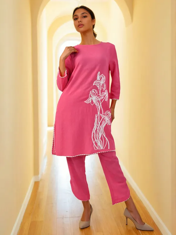 Pink women co ord set in cotton