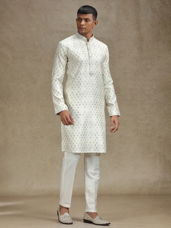 Pista green and cream kurta pajama set in zari