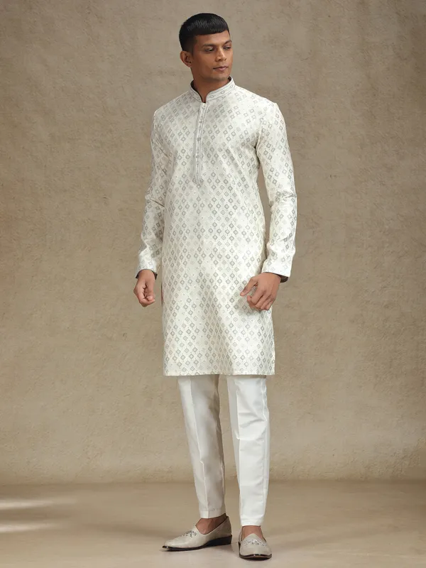 Pista green and cream kurta pajama set in zari