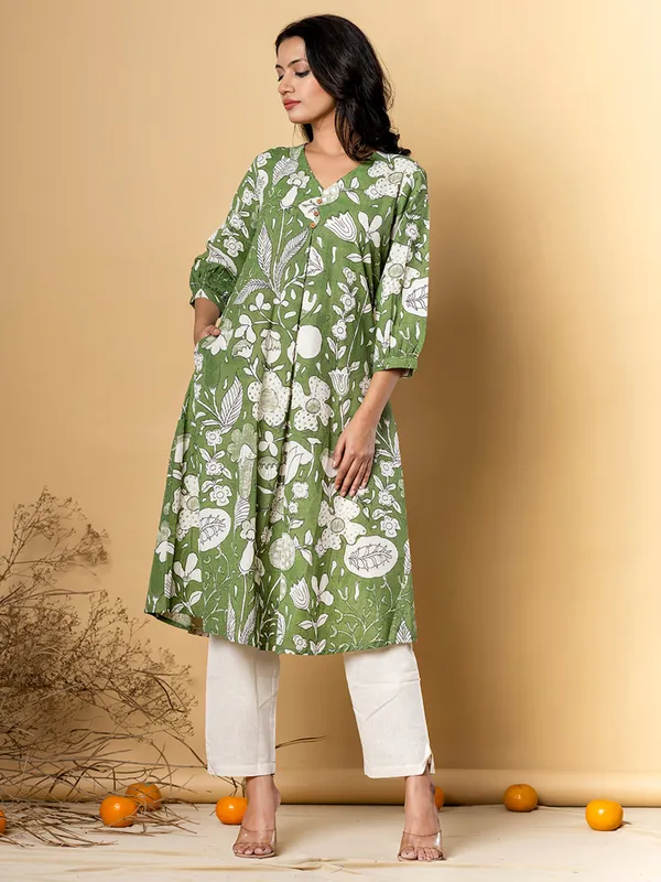 Pista green women kurti set in cotton silk