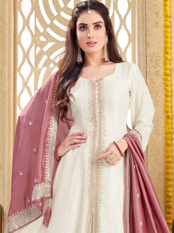 Pretty off-white salwar suit