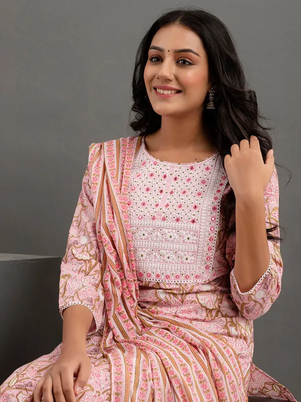 Printed baby pink cotton kurti set
