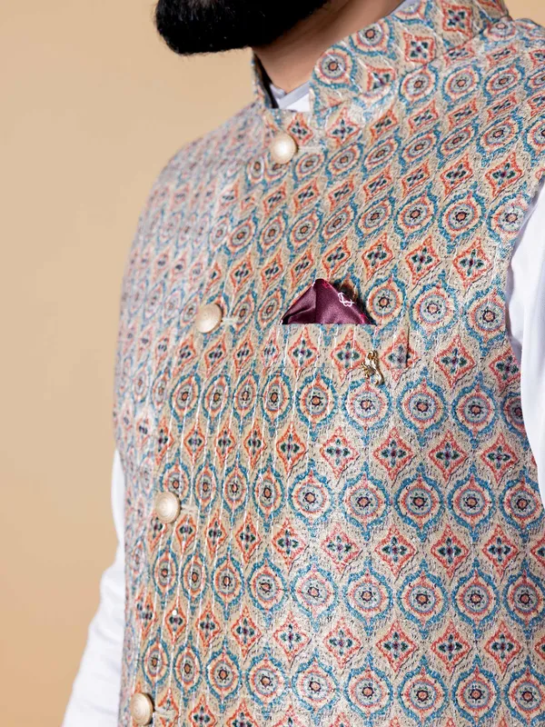 Printed beige waistcoat in silk