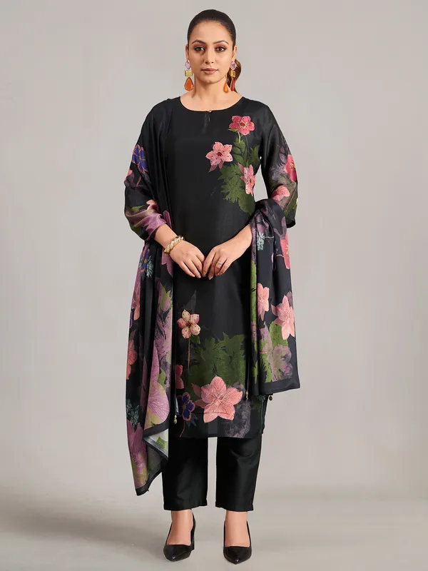 Printed black kurti set in silk