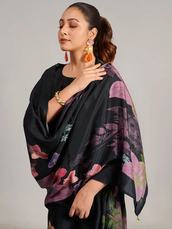 Printed black kurti set in silk