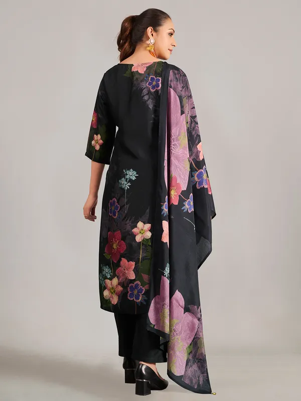 Printed black kurti set in silk