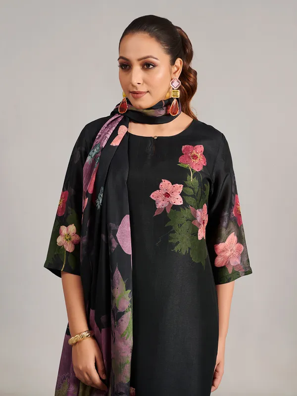 Printed black kurti set in silk