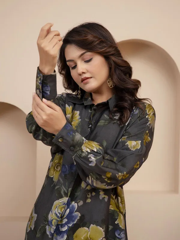 Printed charcoal grey silk kurti set