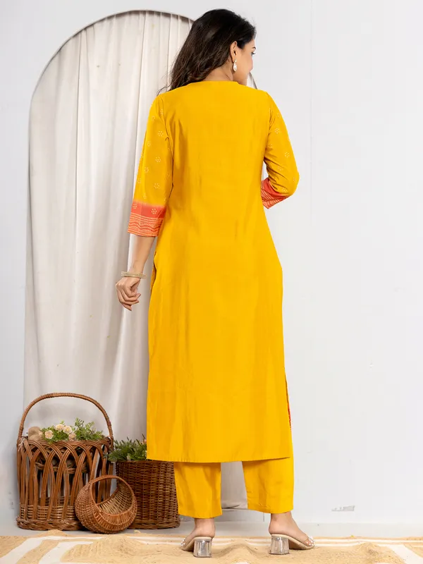 Printed mustard yellow kurti set for women