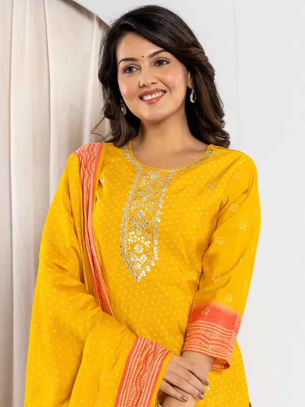 Printed mustard yellow kurti set for women