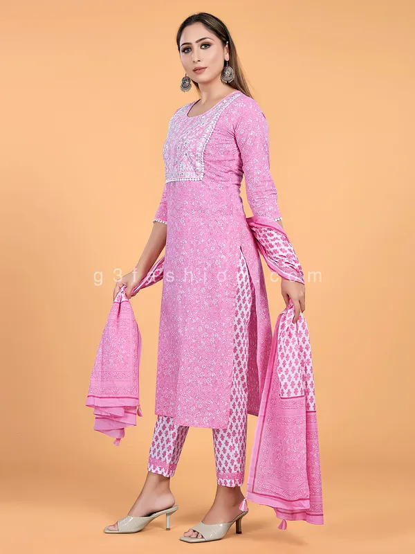 Printed pink cotton pant suit for casual wear
