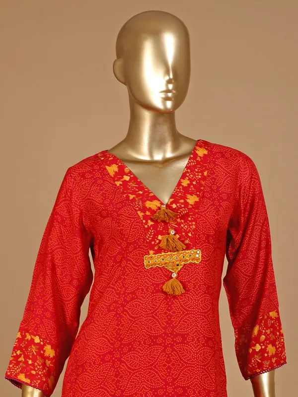Printed red crepe pant set