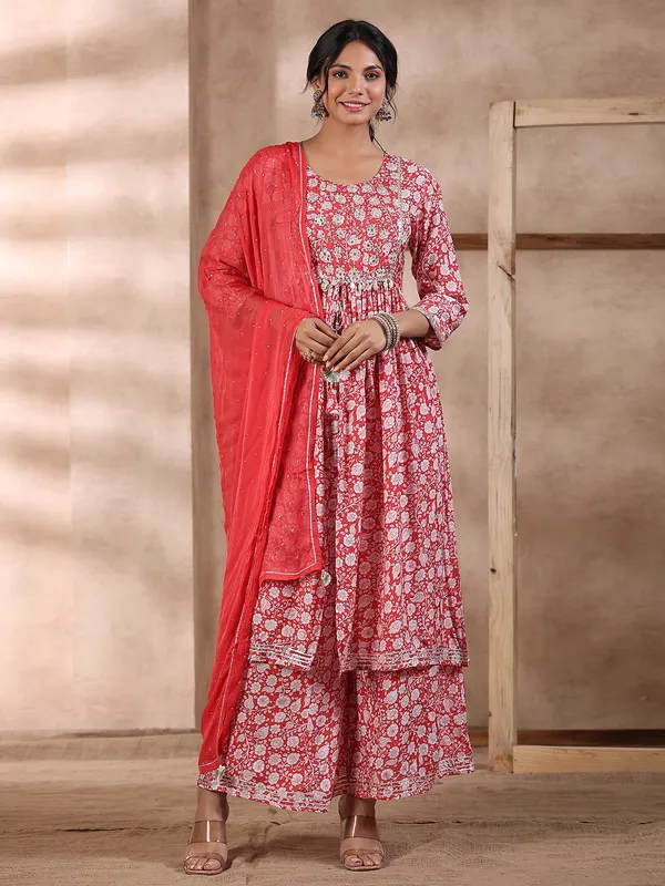 Printed silk palazzo set in red