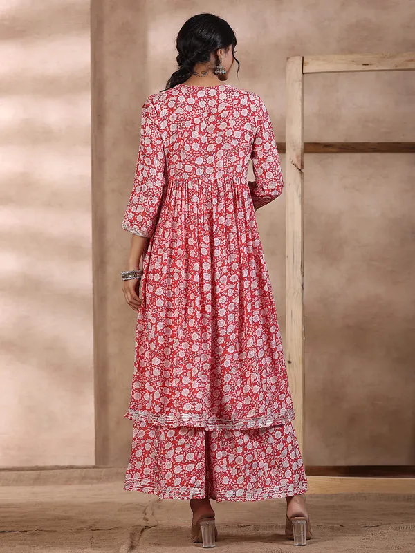 Printed silk palazzo set in red