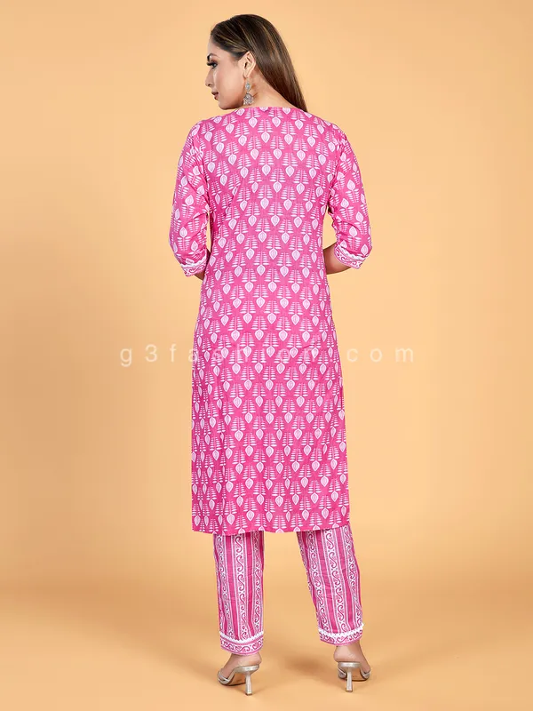 Printed style pink cotton casual wear kurti set