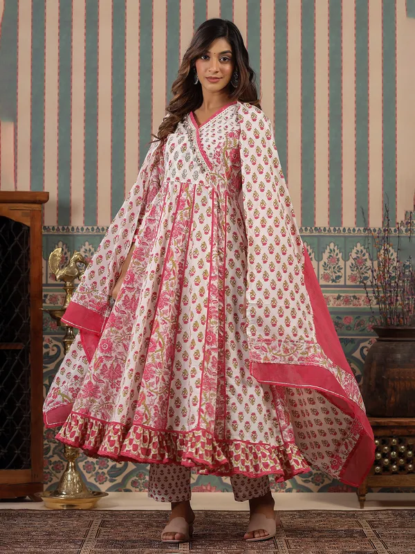 Printed white and pink cotton kurti set