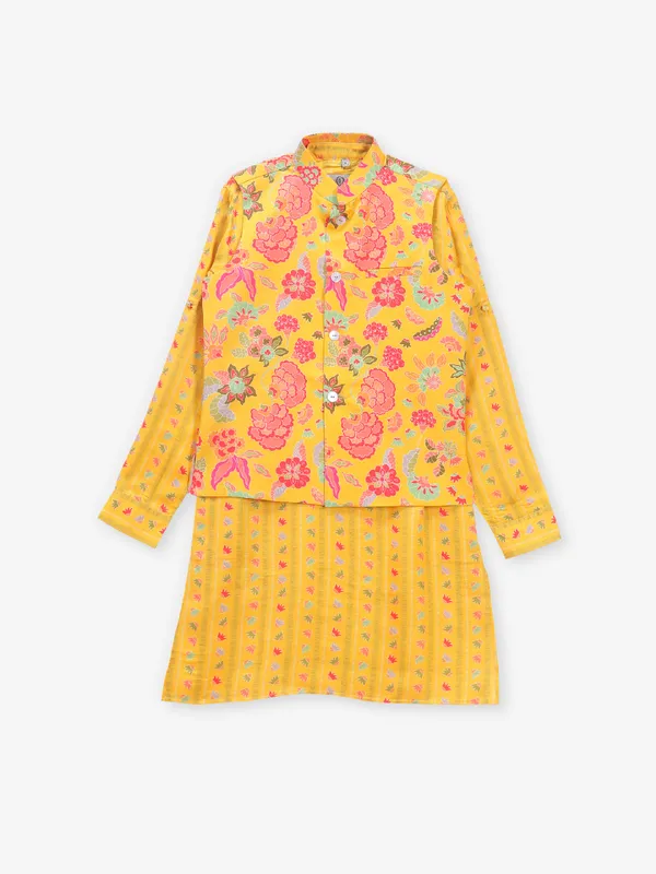 Printed yellow cotton silk waistcoat set for boys
