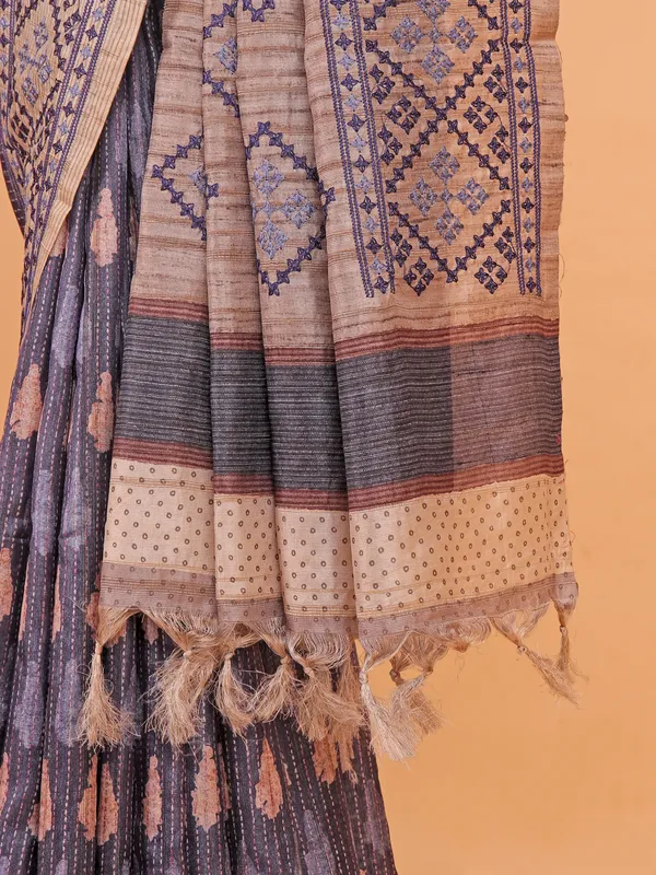 Purple printed saree in cotton for women