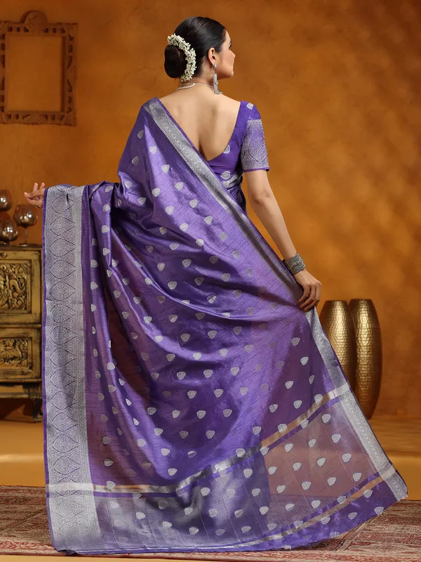 Purple silk saree for fetive wear