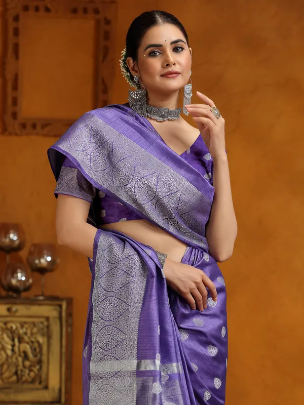 Purple silk saree for fetive wear