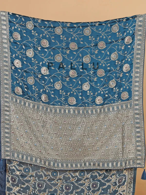 Rama blue silk saree with contrast border
