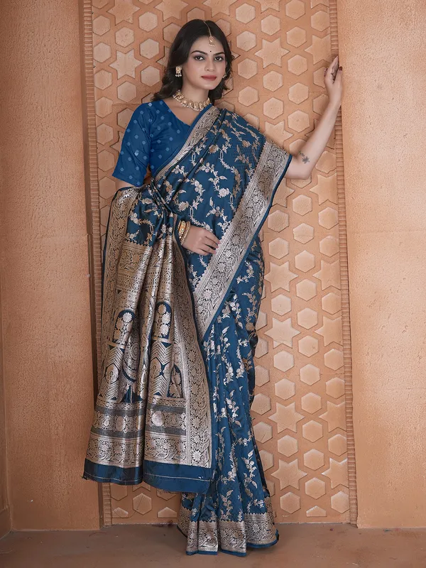 Rama green silk saree with zari embellishment