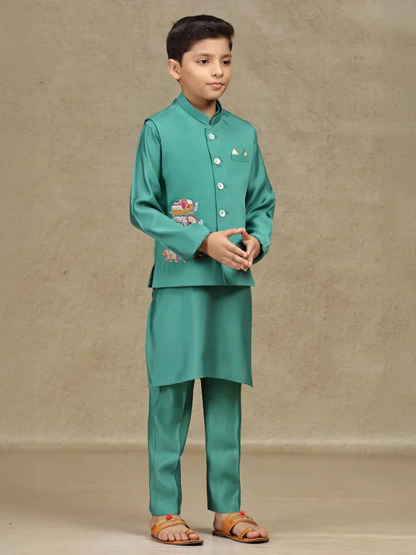 Rama green waistcoat set in silk