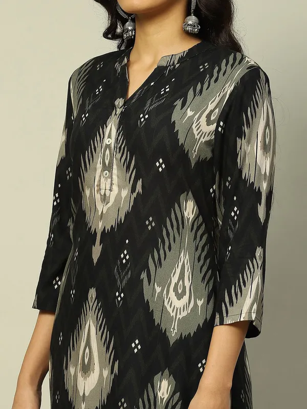 RANGRITI beautiful black printed cotton kurti