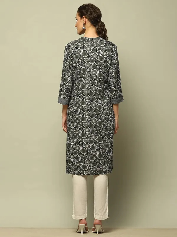RANGRITI beautiful olive printed straight kurti