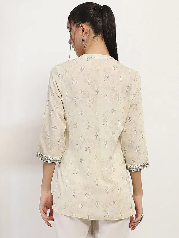 RANGRITI beige and olive cotton kurti