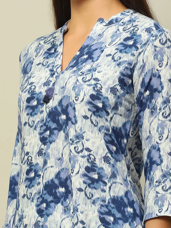 RANGRITI cotton sky blue printed kurti
