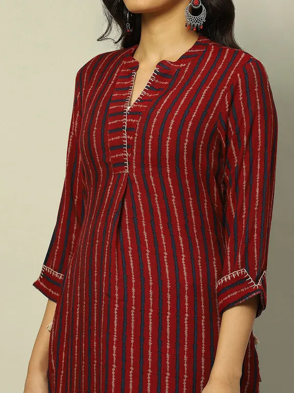 RANGRITI maroon cotton straight kurti