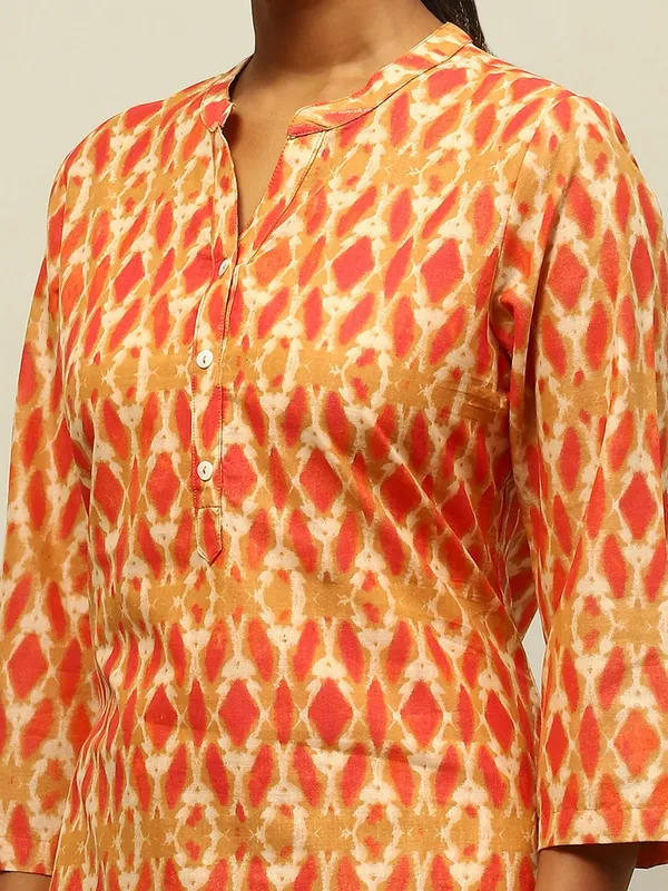 RANGRITI mustard yellow printed kurti