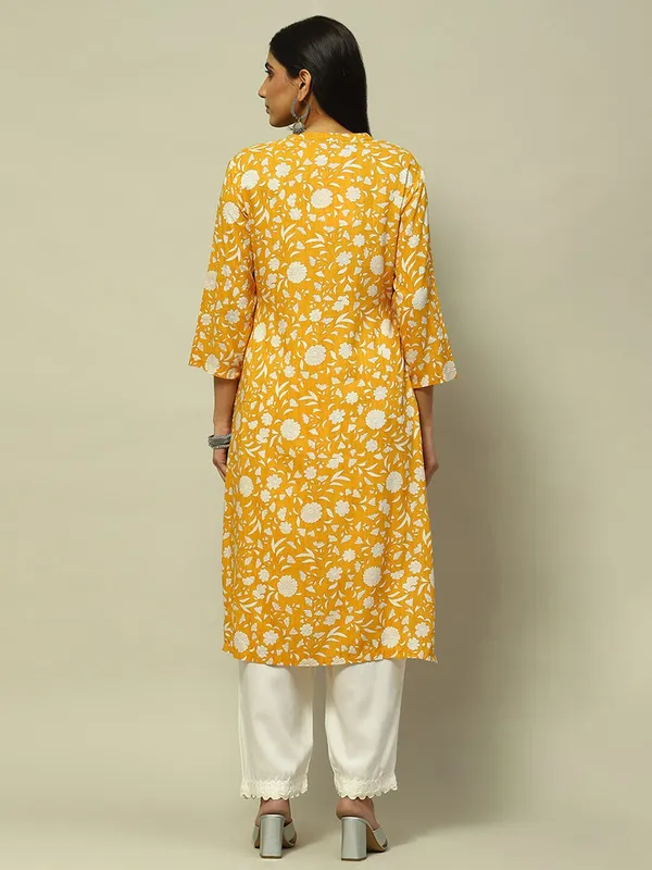 RANGRITI mustard yellow straight kurti