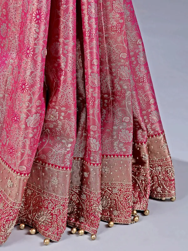 Rani kanjivaram silk saree with regal finish