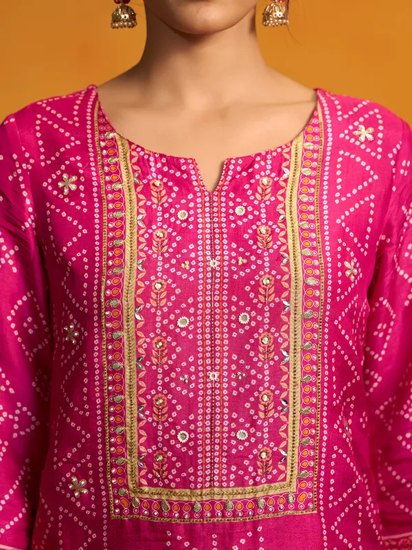 Rani pink bandhej silk yoke style kurti set